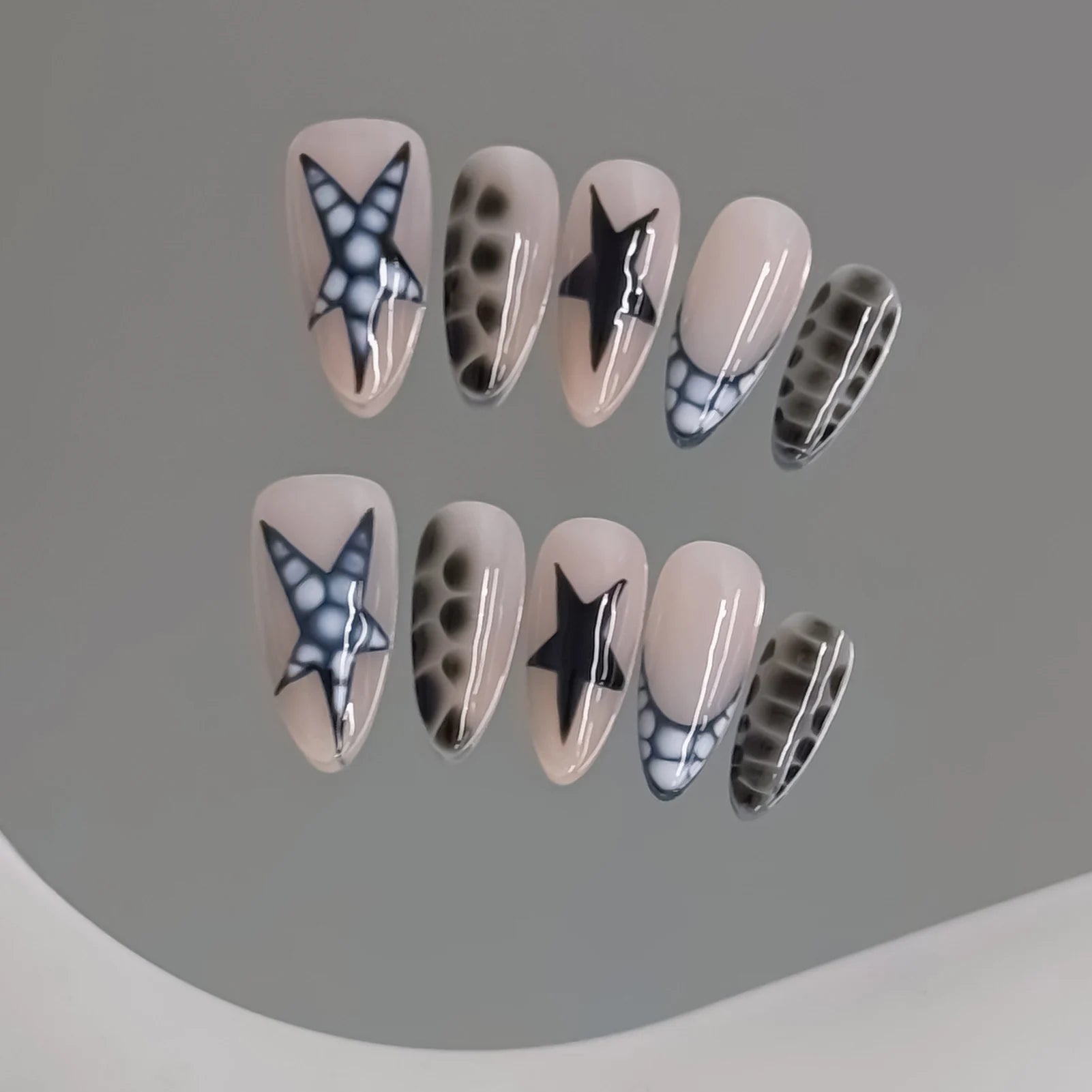 10pcs Handmade Press on Nails Y2k Starry Night Sky Almond Fake Nail Tips Detachable Wearable Sweet Cool False Nails for Girls