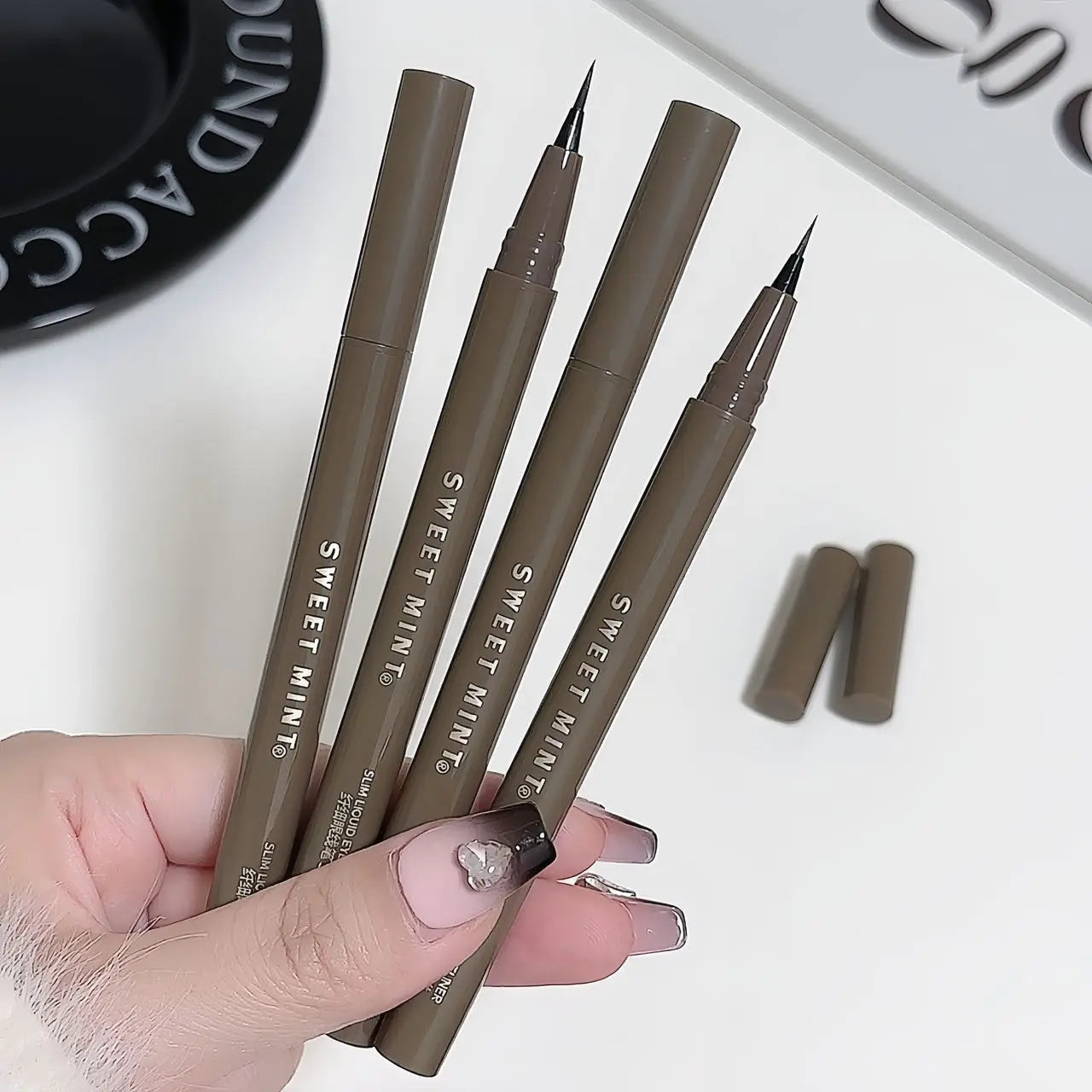 Waterproof Liquid Eyeliner Eyebrow Easy To Color Sweat-proof Eyebrow Pen 0.05MM Ultra Thin Head Eye Liner Eyelash Eye Makeup