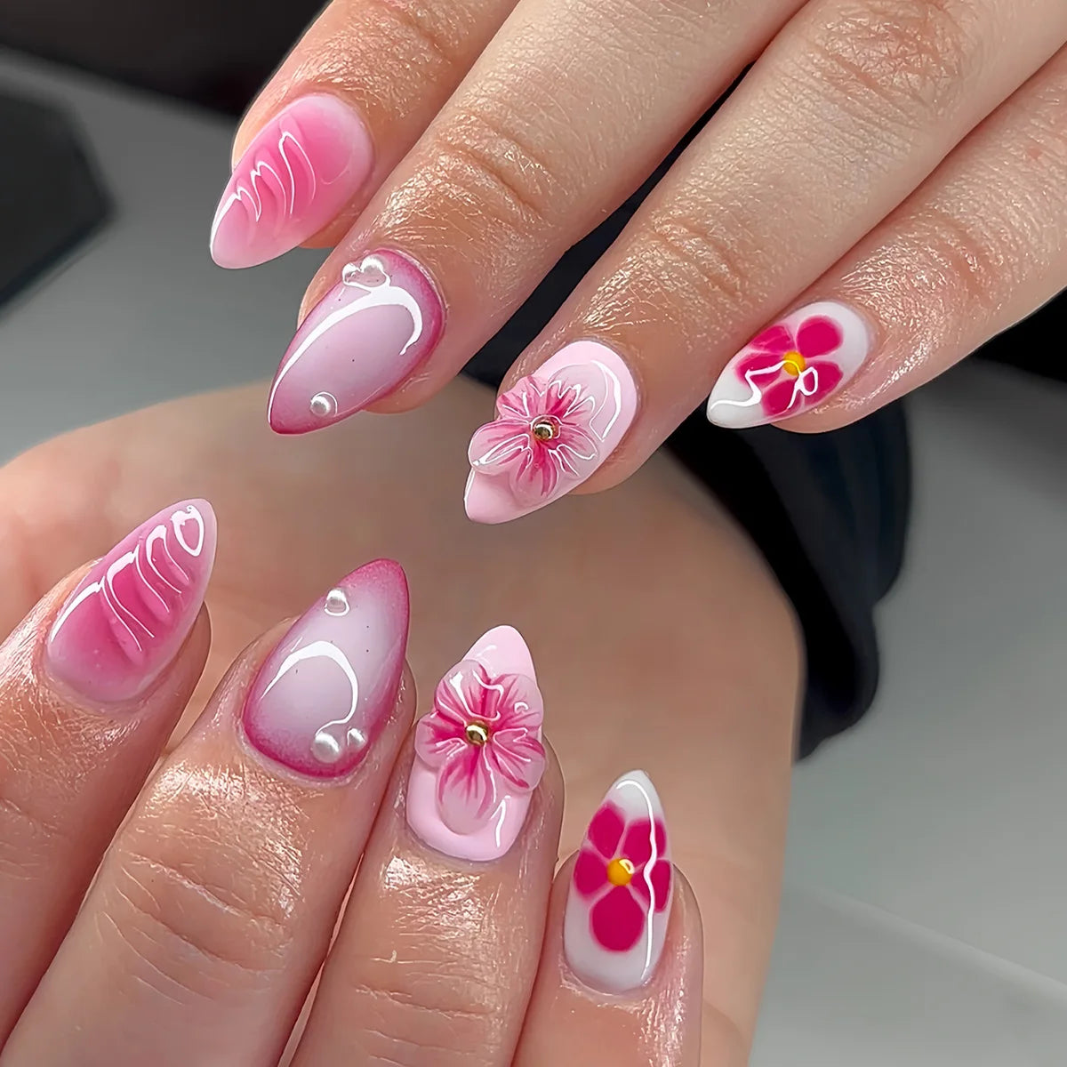 24pcs Tropical Flower Press On Nails Colorful French 3D Crystal Butterfly Shells Pattern Printed False Nails Almond Fake Nail