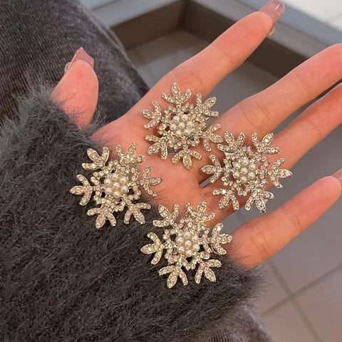 Christmas Snowflake Hair Clips for Women Girl Hair Accessoires Rhinestone HairPin Winter Furry Barrette Jewelry Wedding Headwear