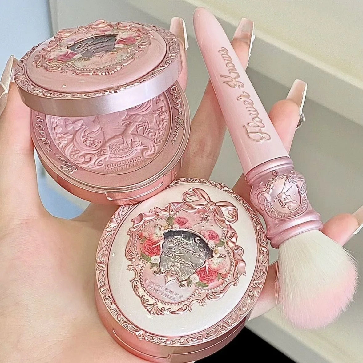 Flower Knows Strawberry Rococo Series Embossed Blush Fine Powder Makeup Smooth Long-Lasting Blusher Face Enhancing Makeup Color