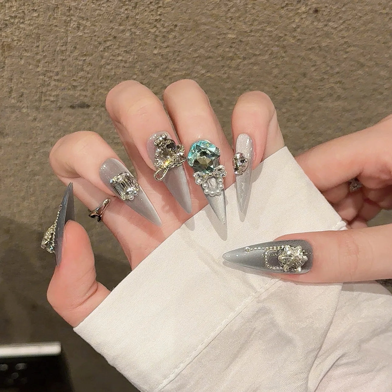 Handmade Press on Nails Shiny Pink Cat Eye Fake Nails for Women Girl Wearable Glitter Full Crystal Design False Nail Tips