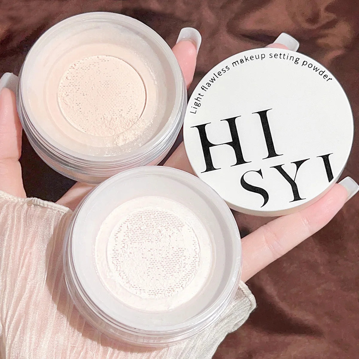 Light, flawless and transparent makeup setting powder,waterproof and easy to take off, natural makeup holding and setting powder