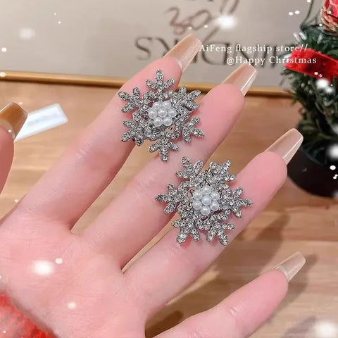 Christmas Snowflake Hair Clips for Women Girl Hair Accessoires Rhinestone HairPin Winter Furry Barrette Jewelry Wedding Headwear