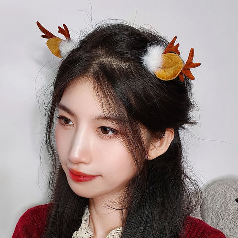Festive Brown Deer Antlers Hair Clips with Fluffy Pom-Poms - Adorable And Soft Christmas Hair Accessories for Adults, Perfect fo