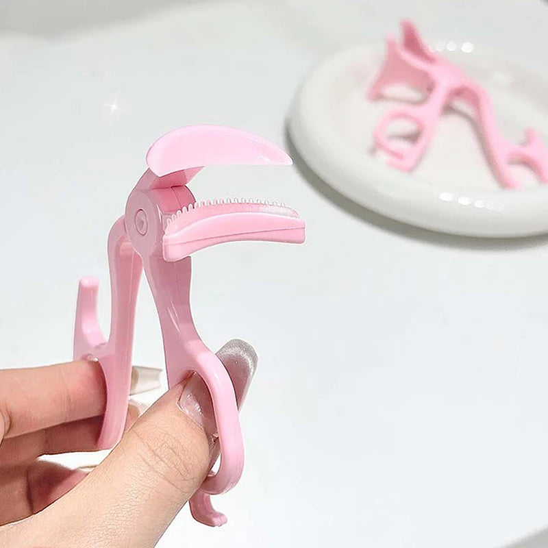 Wide-Angle Portable One-Clip Eyelash Curler Comb Tooth Lashes Styling Tool Easy to Operate Enlarges Eyes Partial Curler