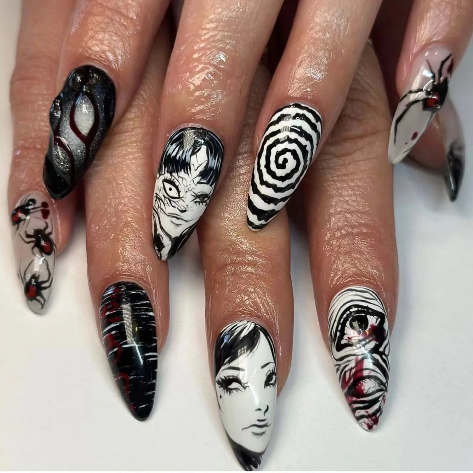 24pcs Sliver Spider Design Fake Nail Halloween Gothic Punk False Nail Tips Wearable European Heavy Metal Almond Press on Nails