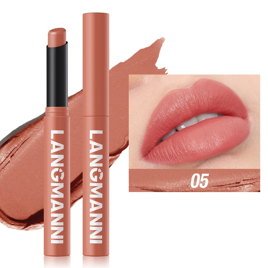 Highly Pigmented Long-Lasting Matte Lipstick Crayon - Available In Berry, Coral, Pink, And Red Shades