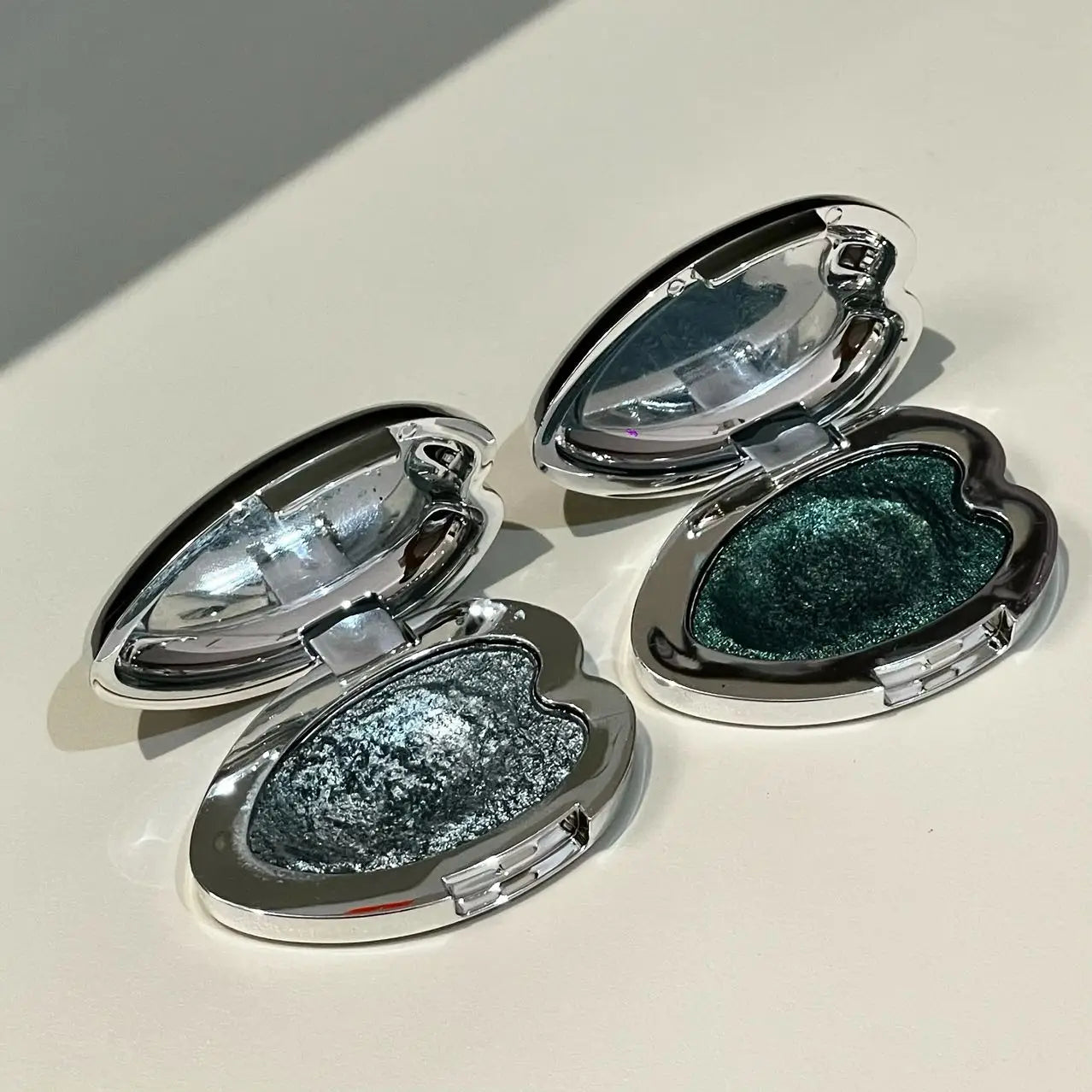 Monochrome Gloss Metallic Eyeshadow Palette Punk Smoky Green Blue Eyeshadow Mashed Potato Waterproof Shimmer Lying Silkworm