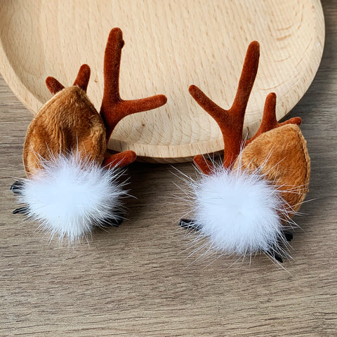 Festive Brown Deer Antlers Hair Clips with Fluffy Pom-Poms - Adorable And Soft Christmas Hair Accessories for Adults, Perfect fo