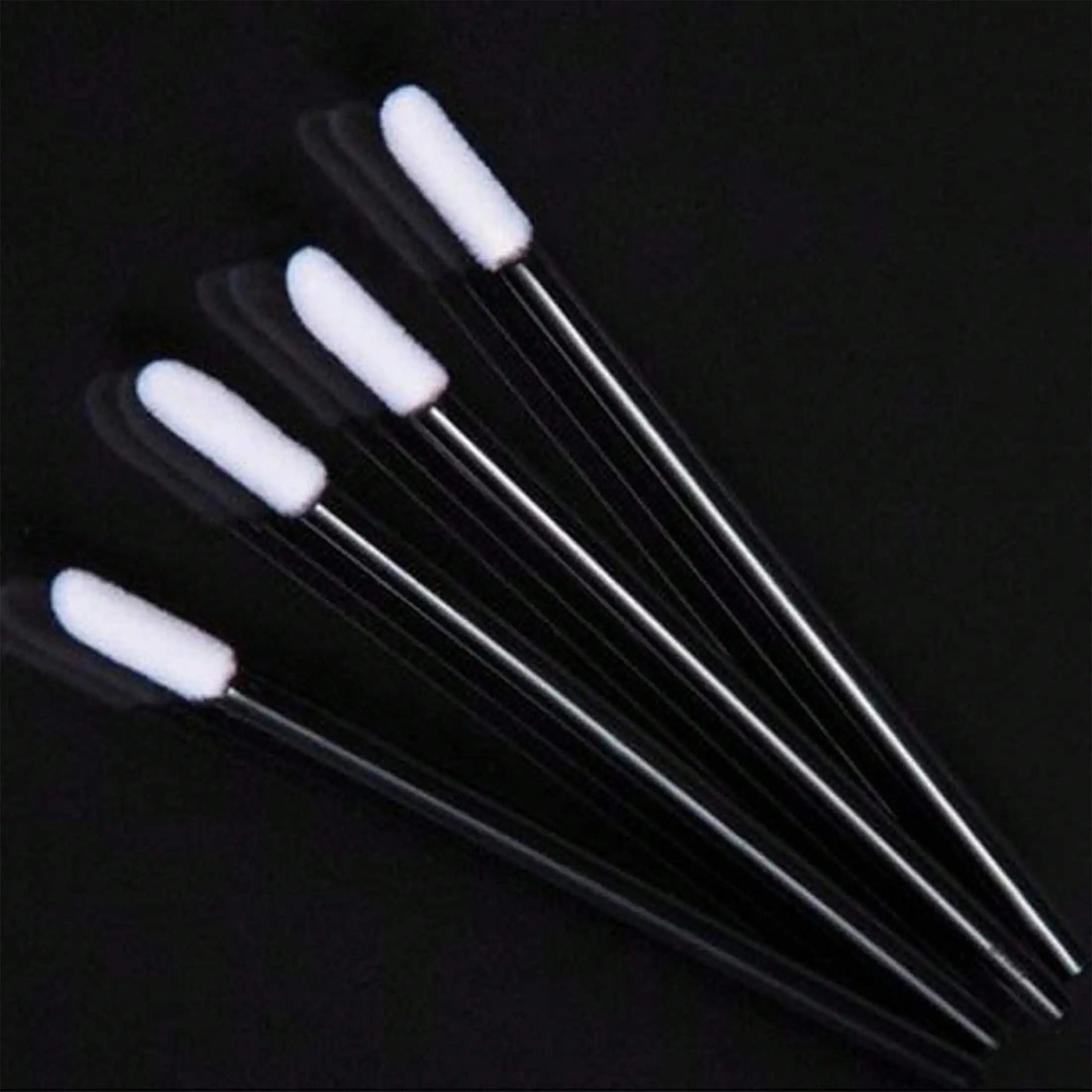 100pcs/Set Disposable Lip Brushes, Makeup Applicator Wands For Lipstick, Lip Gloss, Cosmetic Beauty Tools Kit,Giveaways