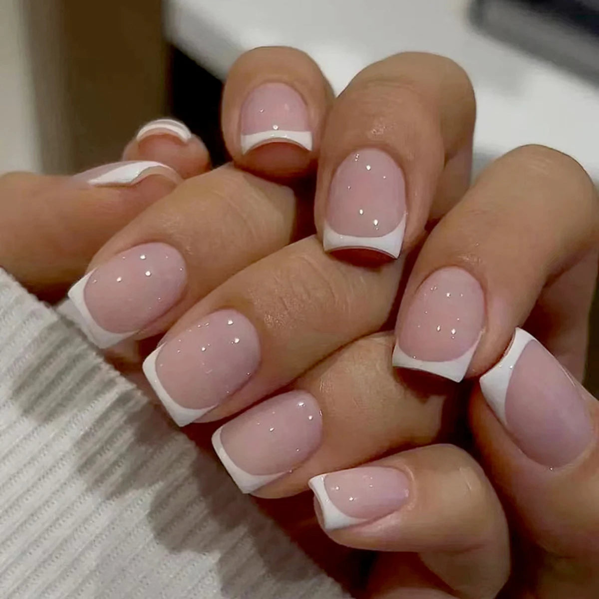 24 fake nails, duck nails almond nails fashionable wearable nails, ladies press nails, including 1 nail glue and 1 nail file