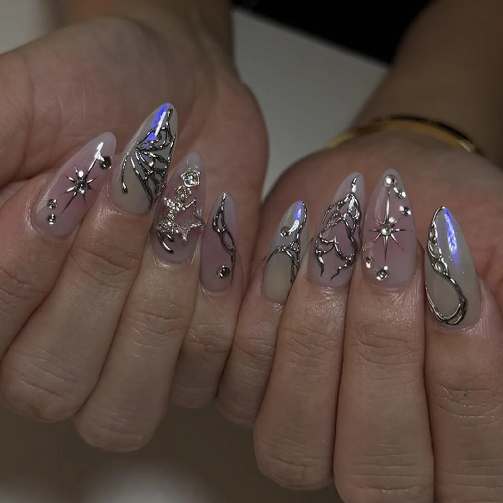 24pcs Sliver Spider Design Fake Nail Halloween Gothic Punk False Nail Tips Wearable European Heavy Metal Almond Press on Nails