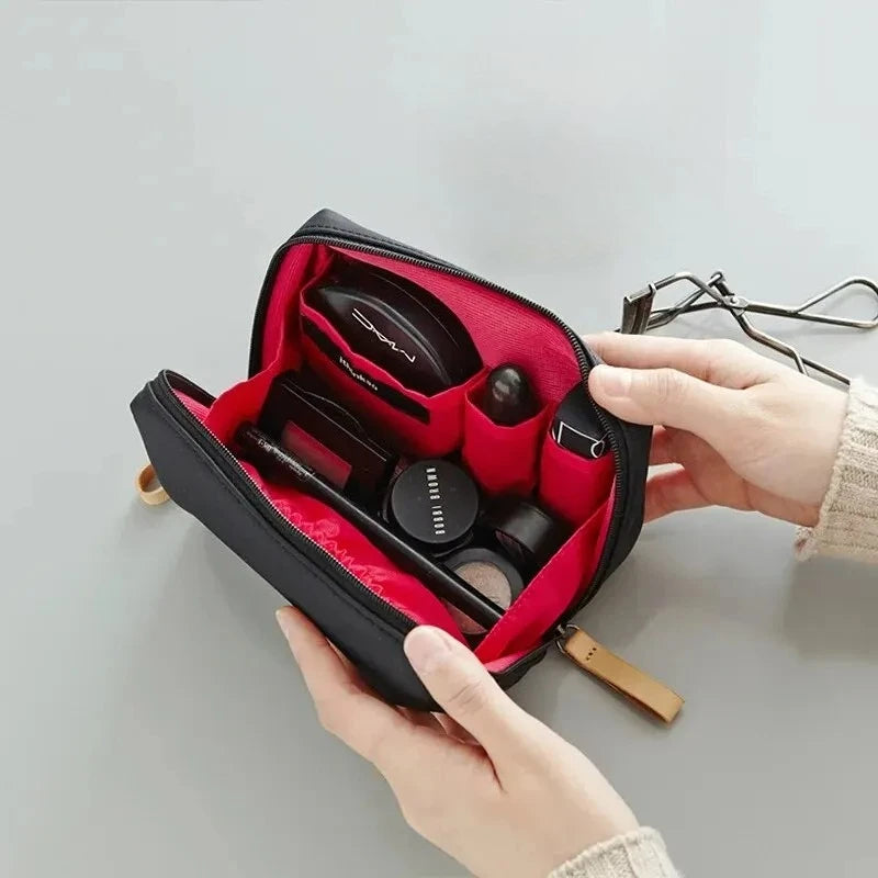 2026 New Women Cosmetic Bag Solid Color Korean Style Makeup Bag Pouch Toiletry Bag Waterproof Makeup Organizer Case Luxury Bag