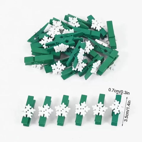 30pcs Christmas Wooden Clips Christmas Tree Photo Clips Pendant Elk Gloves Snowflake Clothespins DIY Photo Pegs for New Year