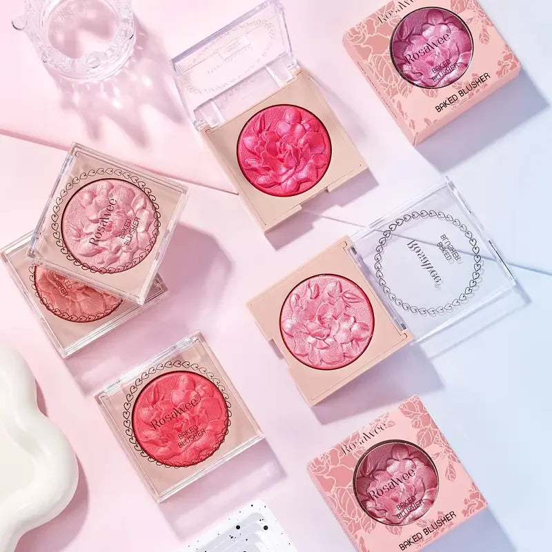 Multi-Color Glossy Blush Highlighter, Baking Process, Moisturizing and Glossy Makeup Effect, Light and Easy to Color with Texture, Facial Brightening, with Pearlescent Brightening Effect, Rose Blush Palette
