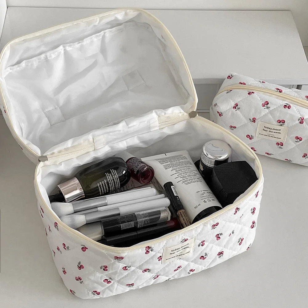 Wholesale Cherry Tote Women Makeup Bag Portable Cute Ladies Cosmetic Toiletry Storage Pouch Handbag Cotton Quilted Zipper Bag