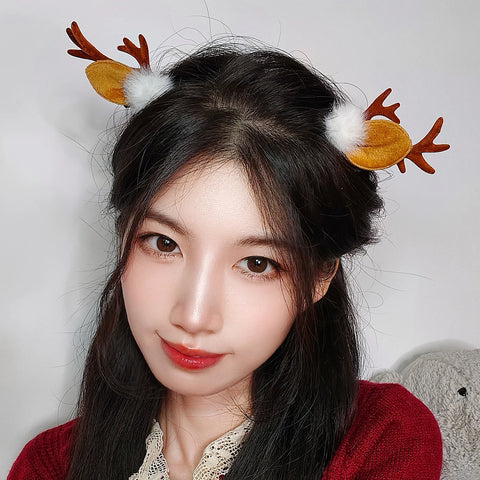 Festive Brown Deer Antlers Hair Clips with Fluffy Pom-Poms - Adorable And Soft Christmas Hair Accessories for Adults, Perfect fo