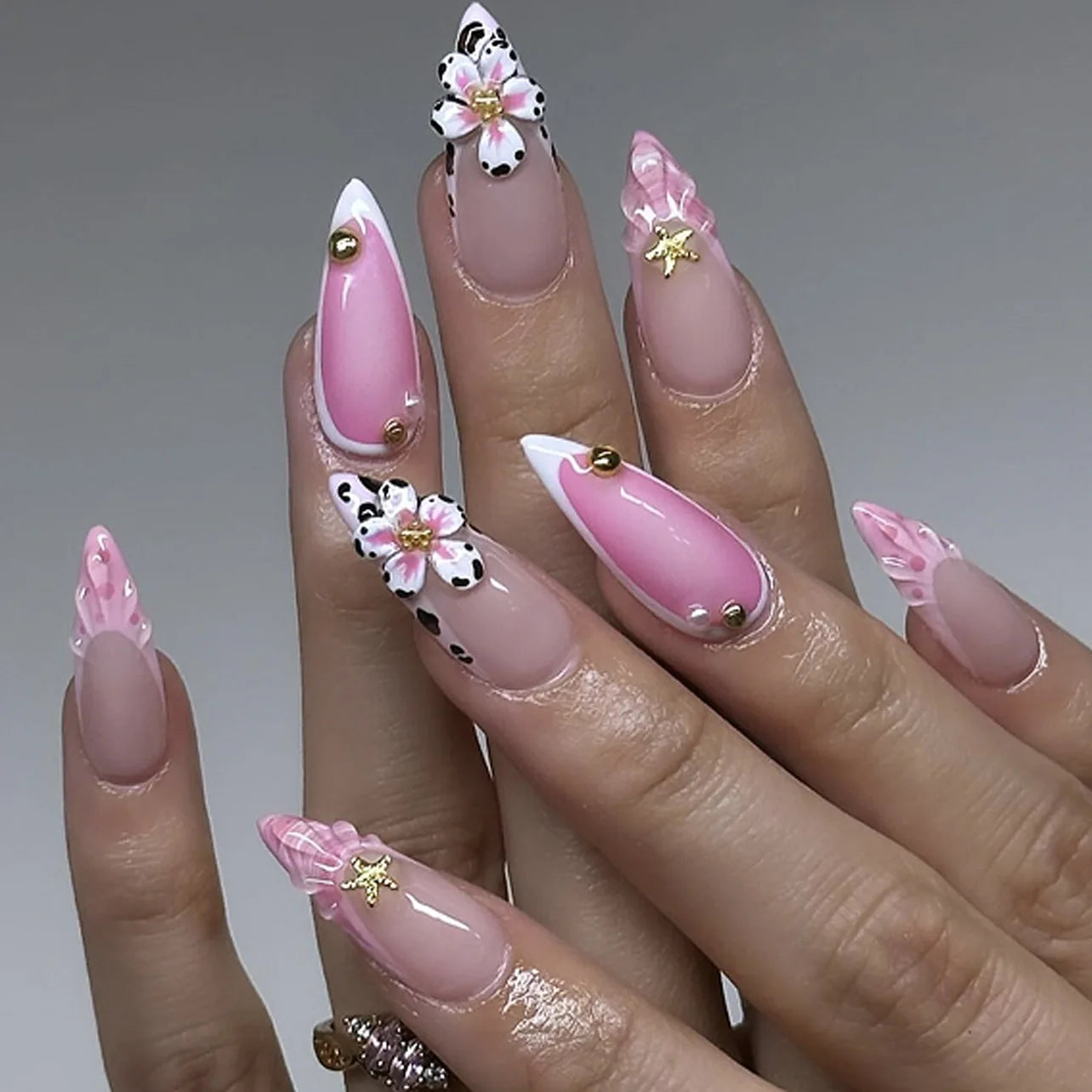 24pcs Tropical Flower Press On Nails Colorful French 3D Crystal Butterfly Shells Pattern Printed False Nails Almond Fake Nail