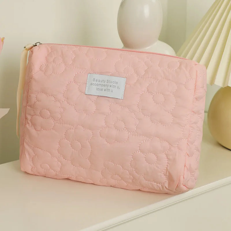 Embroidery Large-Capacity Cosmetic Bag Waterproof Portable Storage Bag Travel Makeup Pouch