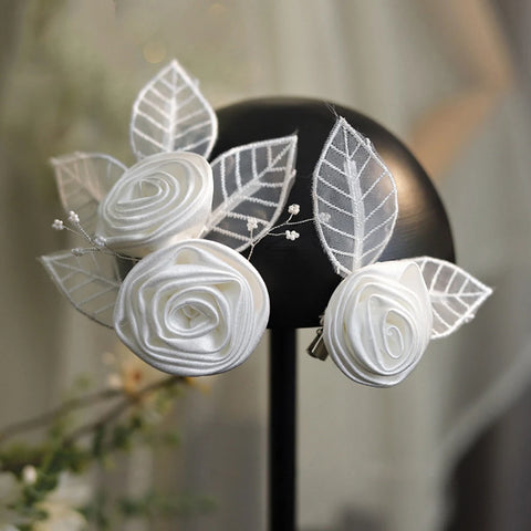White Silk Flower Hair Clips Elegant Pearls Headpieces Rhinestone Leaf Hairpins Bride Wedding Hair Jewelry Bridal Headdress