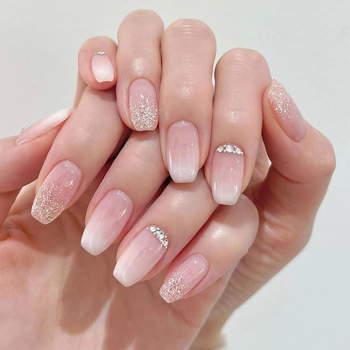 Sweet Gradient Pink Fake Nail Tips Ins Simple Nude Color False Nails Round Head Korean Girl Lady Press on nail Wearable 24pcs