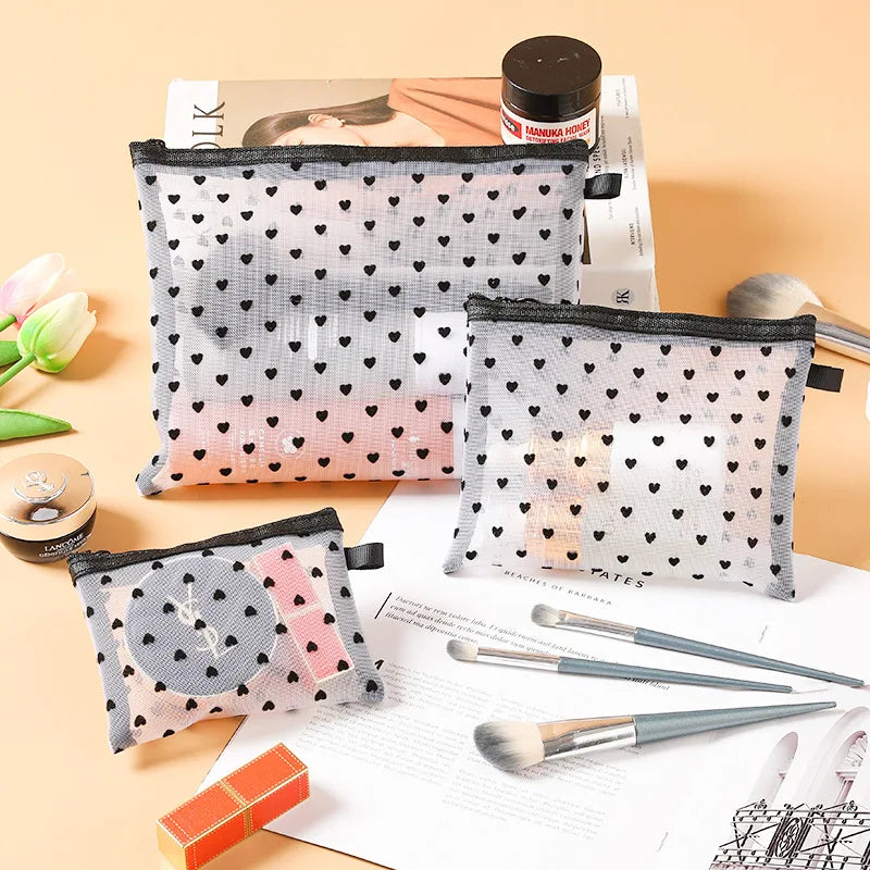 New Hot Mini Transparent Heart shaped Makeup Bag Women's Portable lipstick Cosmetic Storage Bag Transparent Ctue Small MakeupBag