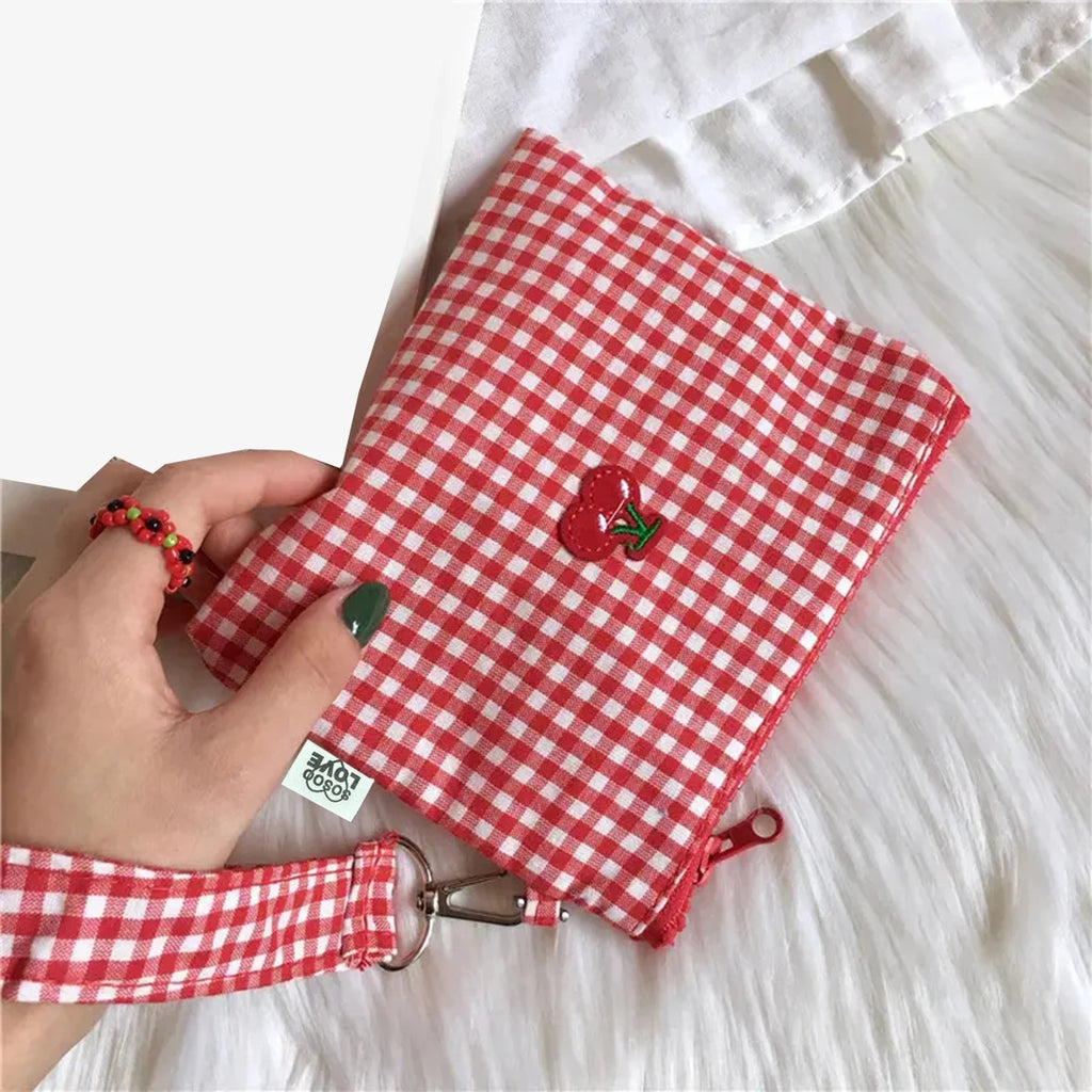 Red cherry canvas makeup bag, portable and easy to carry. Red plaid, large capacity cosmetic lipstick storage bag.